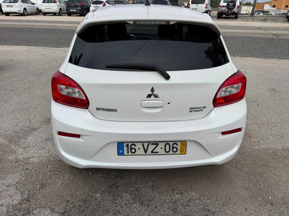 Mitsubishi space star — photo 5
