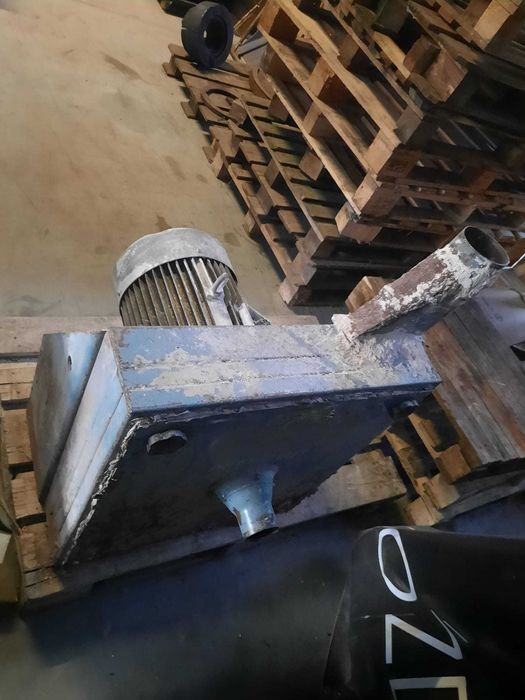 MŁYN BIJAKOWY młotkowy śrutownik 11kw do zboża trocin bijaki sito
