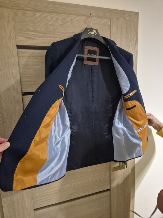 Garnitur męski Lavard + biała koszula +  dodatki