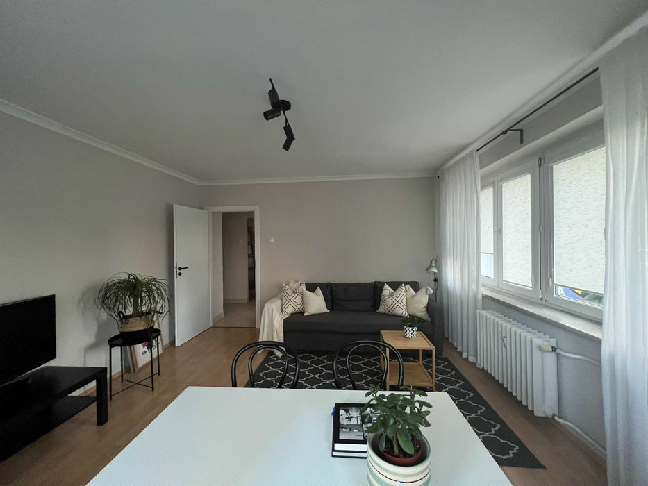 2 pokoje, 50 m, oddzielna kuchnia, parking