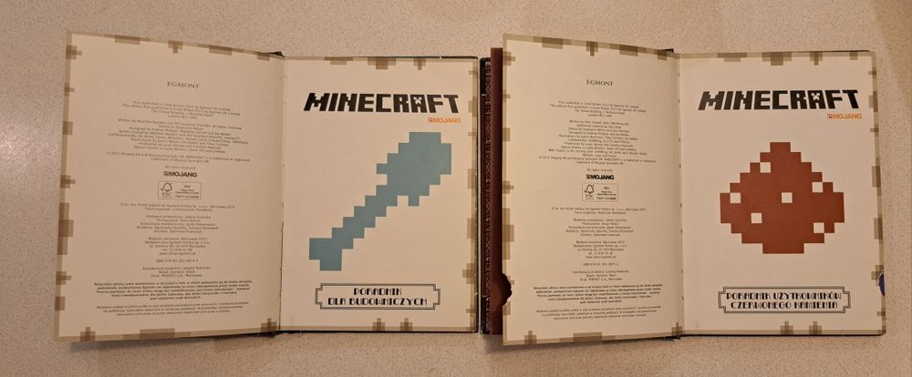 Witam mam do sprzedania 2 książki minecraft.