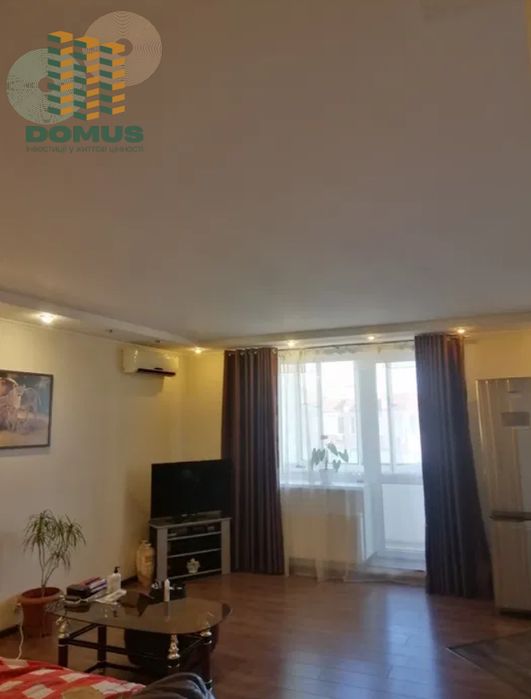 Продам 3- комн ЖК "Вернисаж", Таирова! Переуступка, есть балкон!