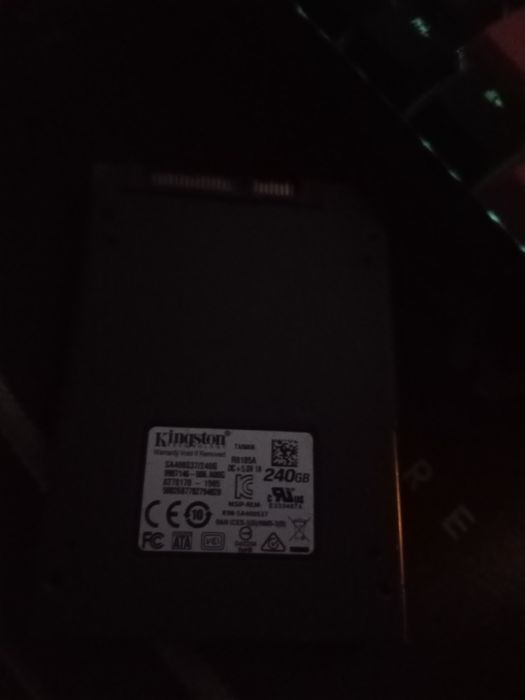 Продам SSD Kingston 240 GB SATA3 — швидкий і надійний!