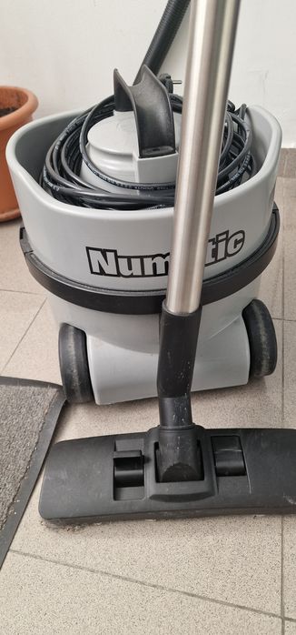 Aspirador Numatic