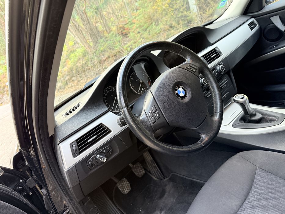 BMW 320 — fotografia 6