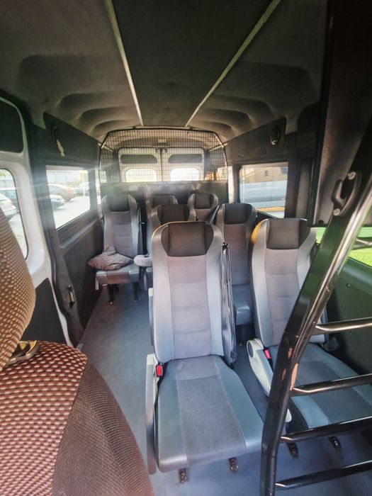 Peugeot Boxer 9 osobowy bus 2013