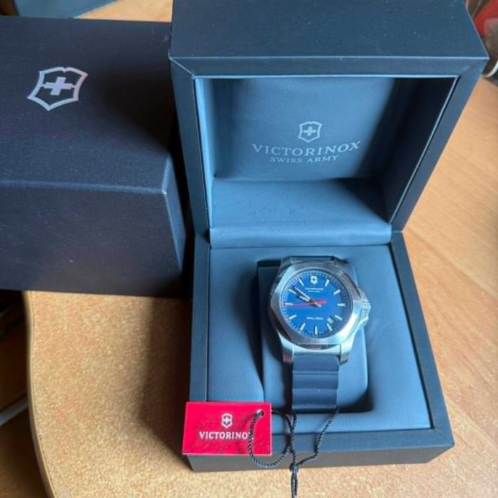 Victorinox I.N.O.X. zegarek NOS Full Set, Szafir
