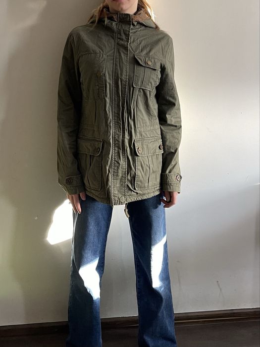 Куртка хакі жіноча розмір 38, гарний стан