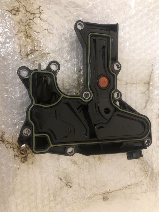 Сепаратор масла вихлоп Passat B7