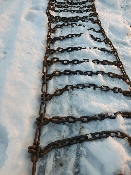 Łańcuchy śniegowe, leśne koło 18.4 34 do traktora. 12.4 32