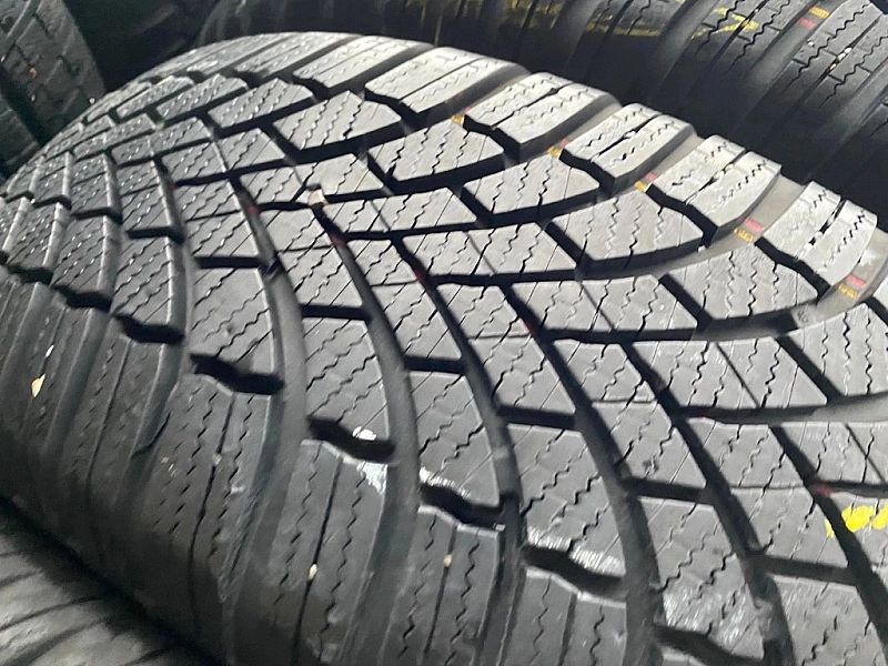 215/65r17 Bridgestone Blizz LM005_7,4mm_4szt_(138)