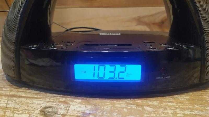 Док-станция для iPod Tevion iP220