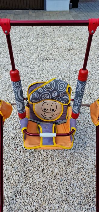 Huśtawka dla dziecka domowa rozkładana