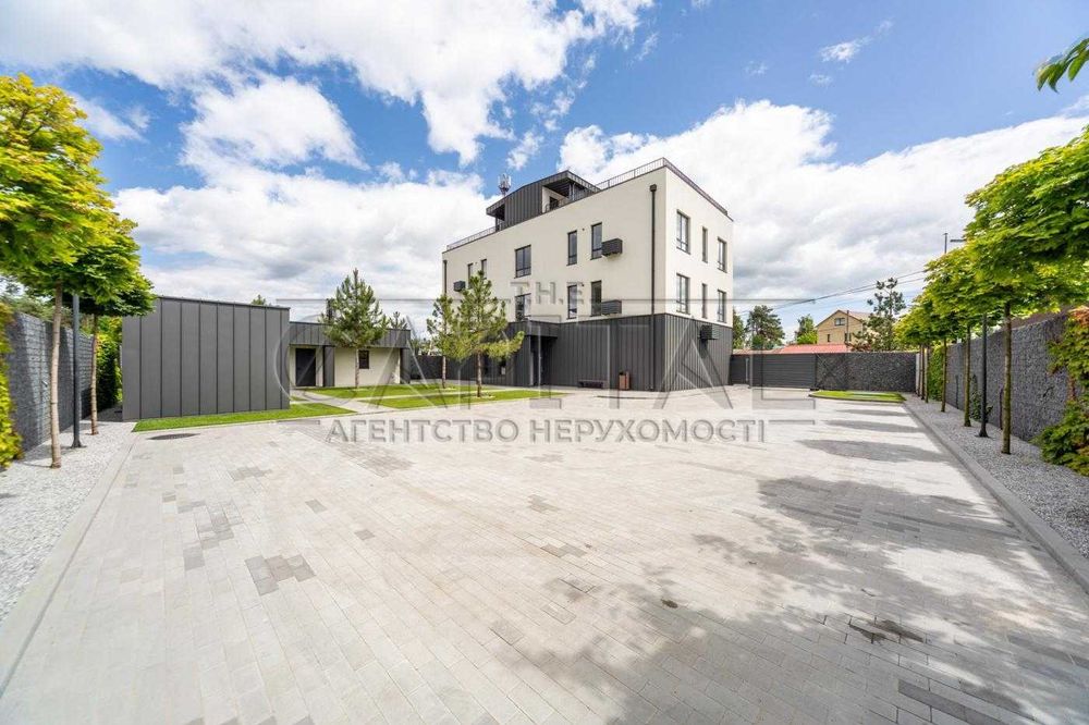 Продаж вул. Київська Глеваха
 приміщення 620 м²