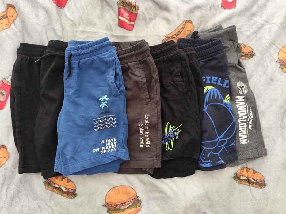 Krótkie spodenki rozmiar 146