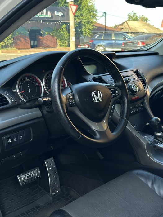 Honda Accord 8 type-s