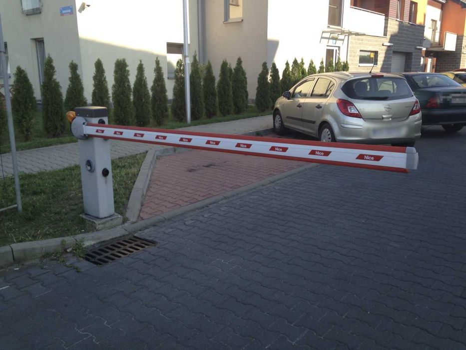 szlaban pilot napęd bramy garażowe ogrodzeniowe sprzedaż montaż serwis