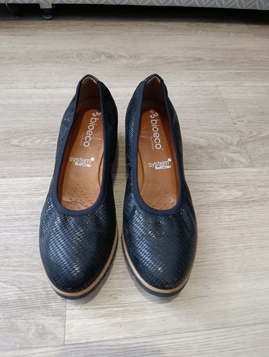 Buty na koturnie