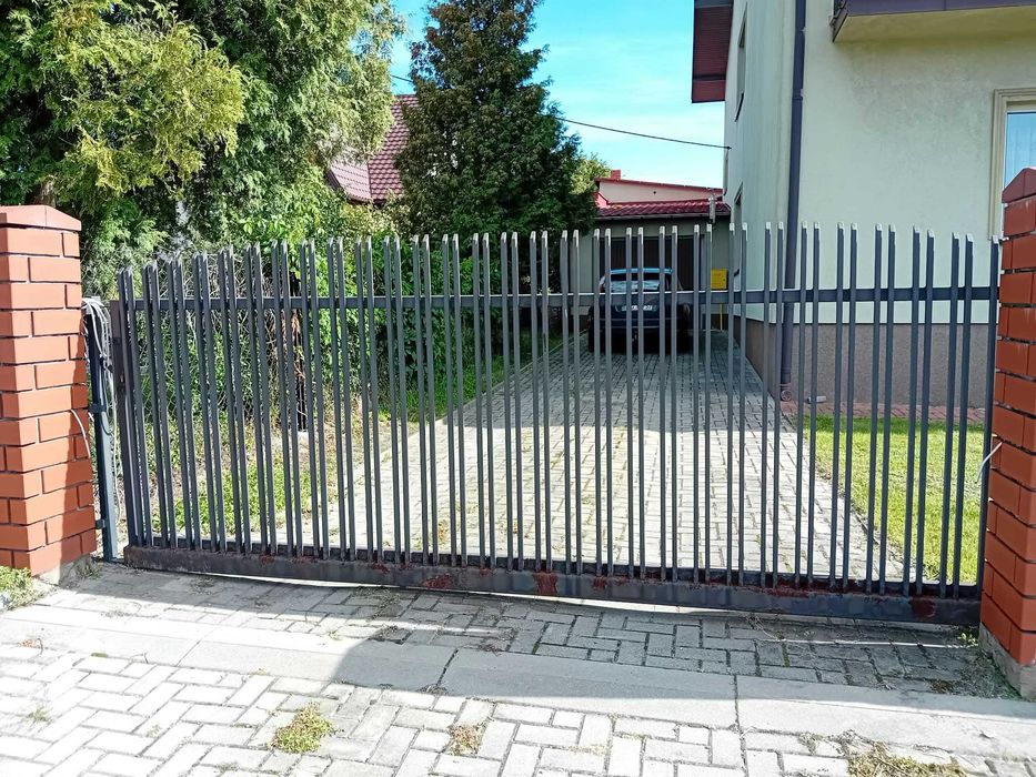 Bramy wjazdowe używane