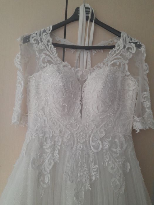 Продам весільне плаття