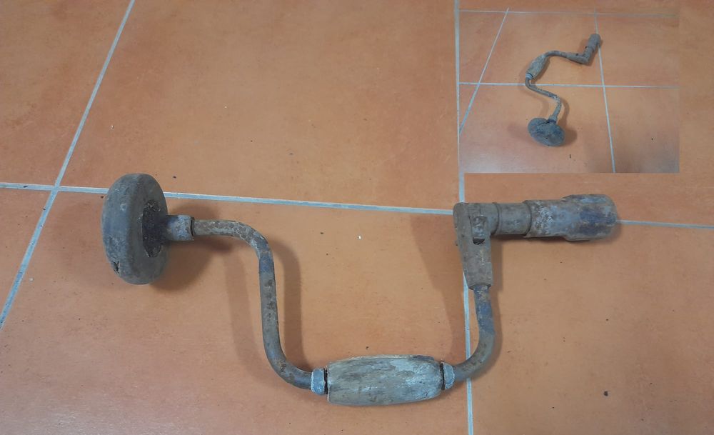 Utensílio de carpinteiro antigo