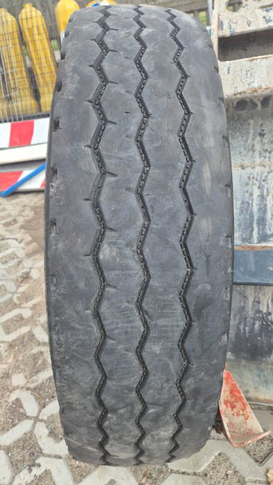 Opona budowlana 13R 22,5