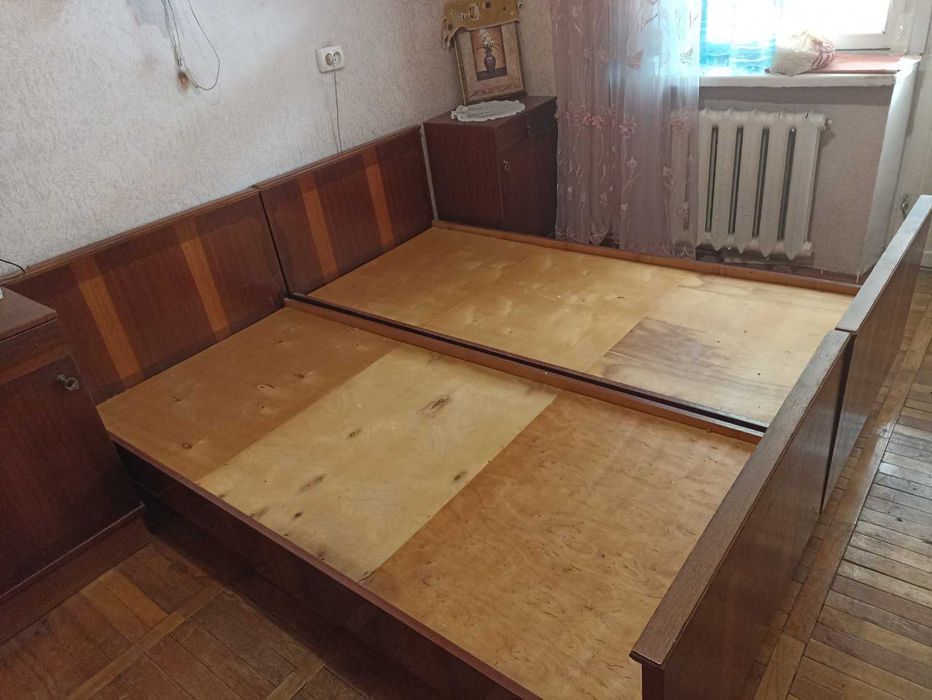 Продам 2 кроваті з матрацами виробництва меблевої фабрики м. Прилуки