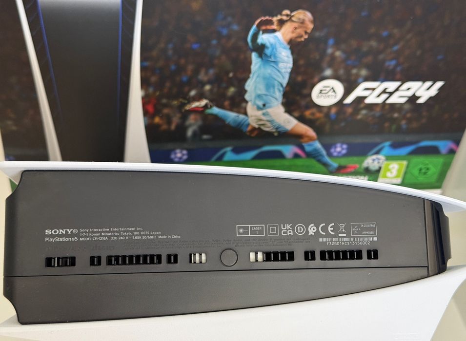PlayStation 5 CFI-1216A + 2 Dualsense