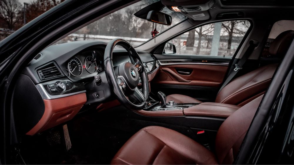 BMW F11 3.0 benzyna full opcja panorama