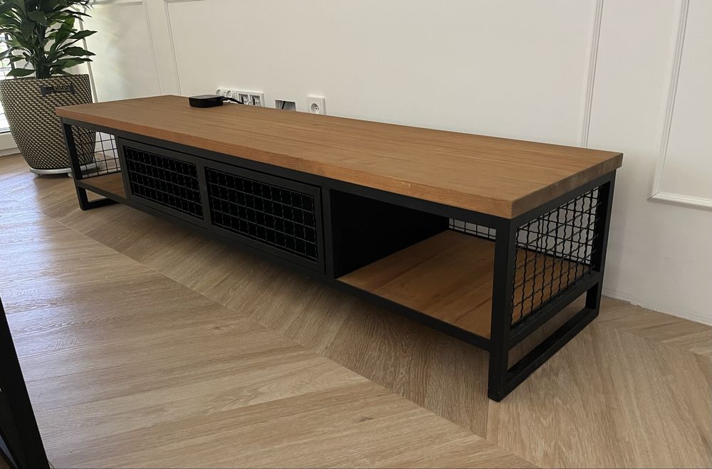 Szafka RTV w stylu loft