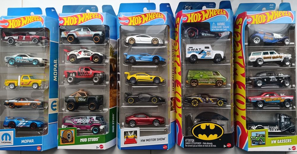 Hot wheels Ferrari F40, BMW,Porsche новые в упаковке
