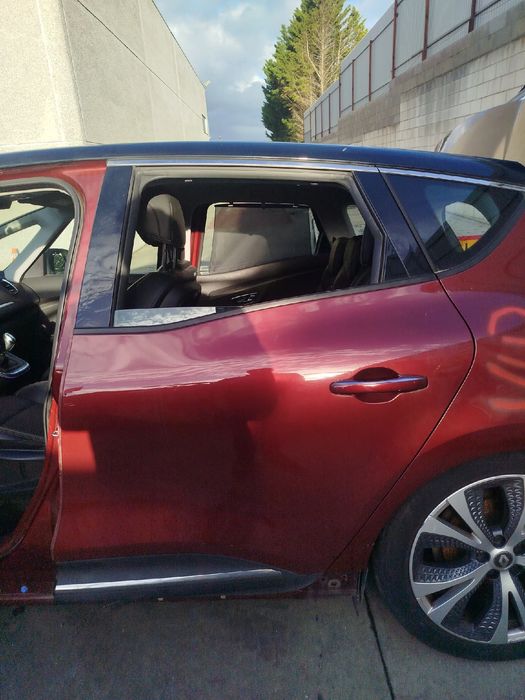 Porta trás esquerda RENAULT Scénic IV (J9_)