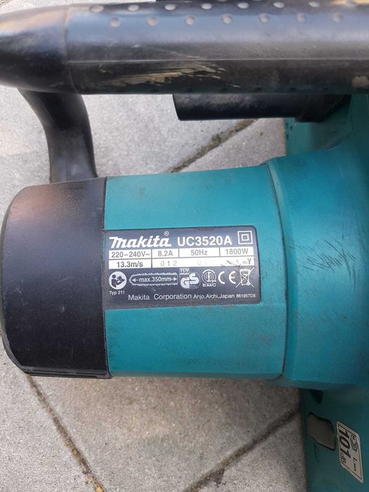 Piła Pilarka łańcuchowa elektryczna Makita UC3520A