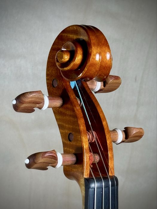 Skrzypce lutnicze 4/4 model A. Stradivari