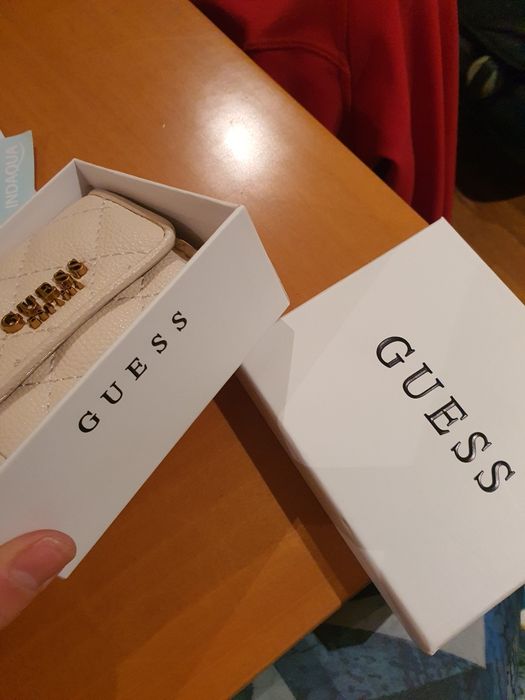 Porta moedas Guess