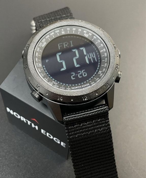 Чоловічий водостійкий тактичний год NORTH EDGE DESERT 5ВАR с компасом