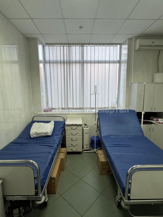 Обладнана клініка на Бажана, Осокорки