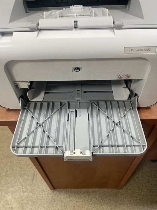 Принтер HP Laserjet p1102 б/у в отличном состоянии