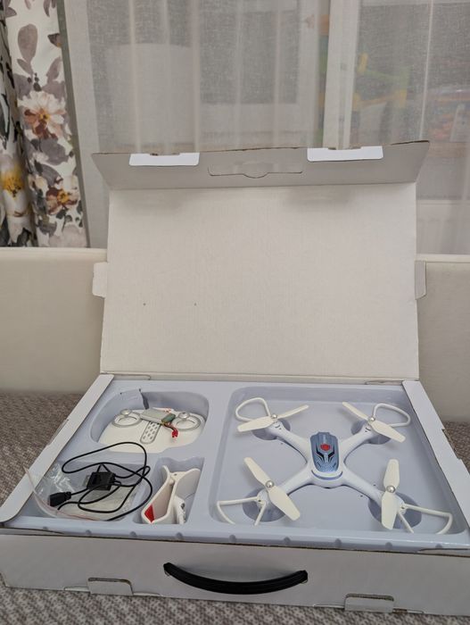 Praktycznie nowy DRON x15w syma