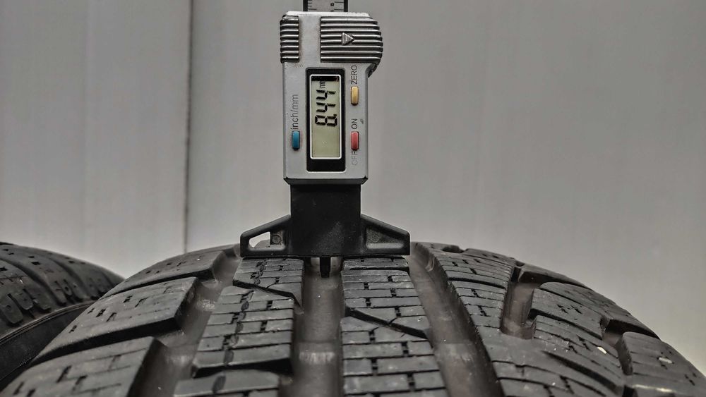 Шини 215/60R17. Pirelli 8,4мм. 2022р. Nokian