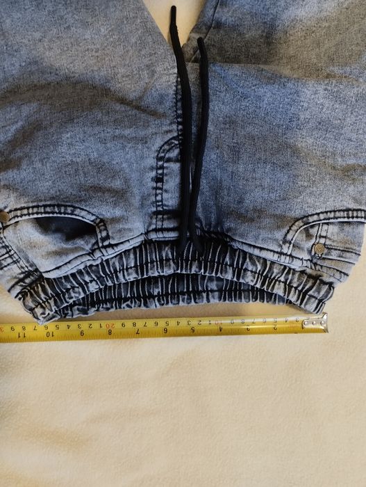 Зимові джинси на хлопчика приблизно 10 років