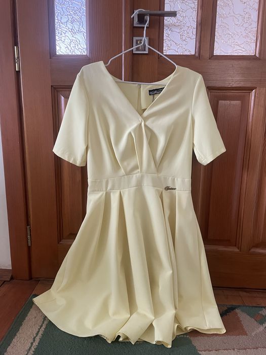 Сукня літня яскрава гарний стан