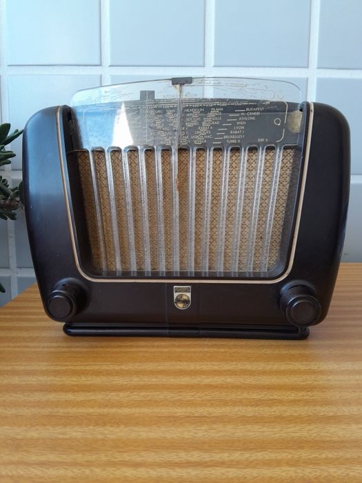 Rádio Philips a válvulas anos 50