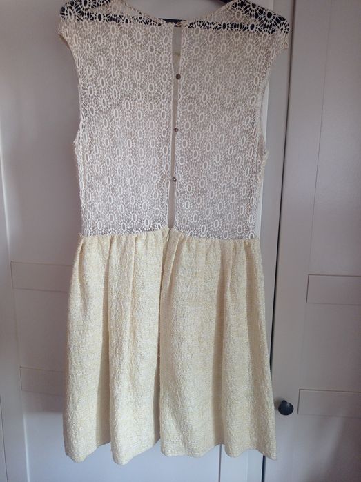 Vestido de renda da marca Zara