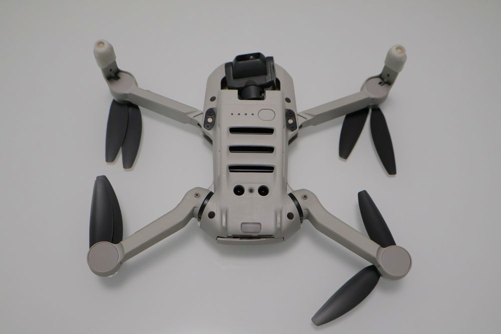 DJI Mini 2 Fly More Combo