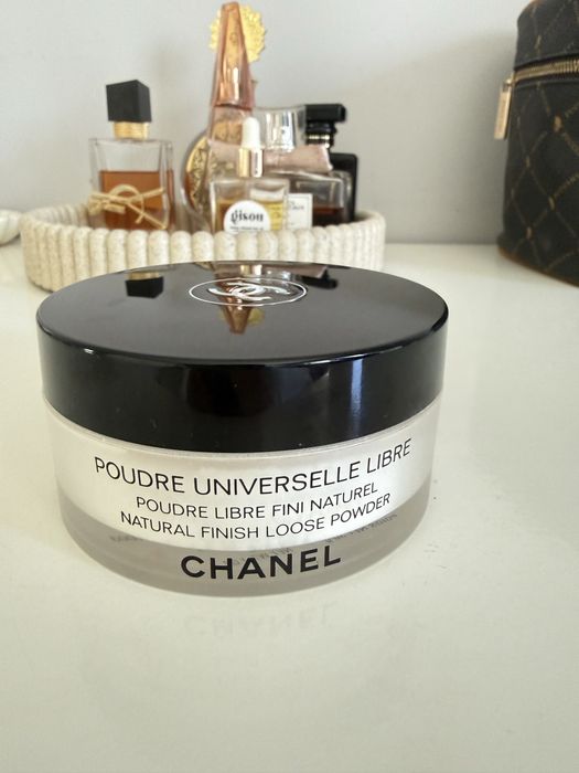 Puder CHANEL  Libre 10 Light 30g