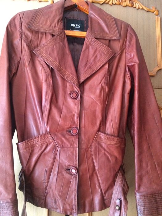 Куртка шкіряна жіноча