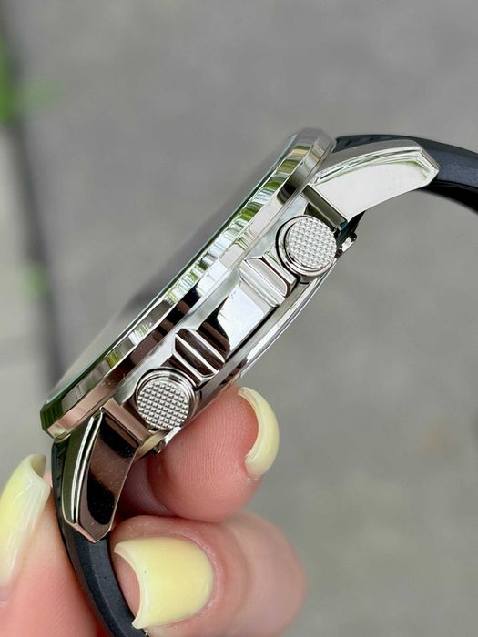 Чоловічий годинник Casio AMW-880-1A.