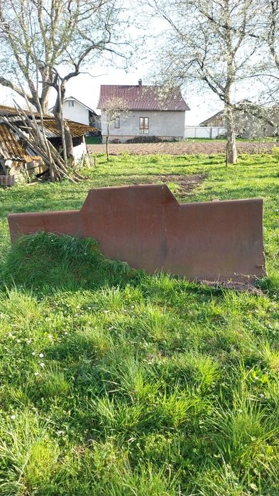 Лопата до трактора