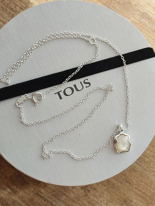 Łańcuszek z misiem masa perłowa